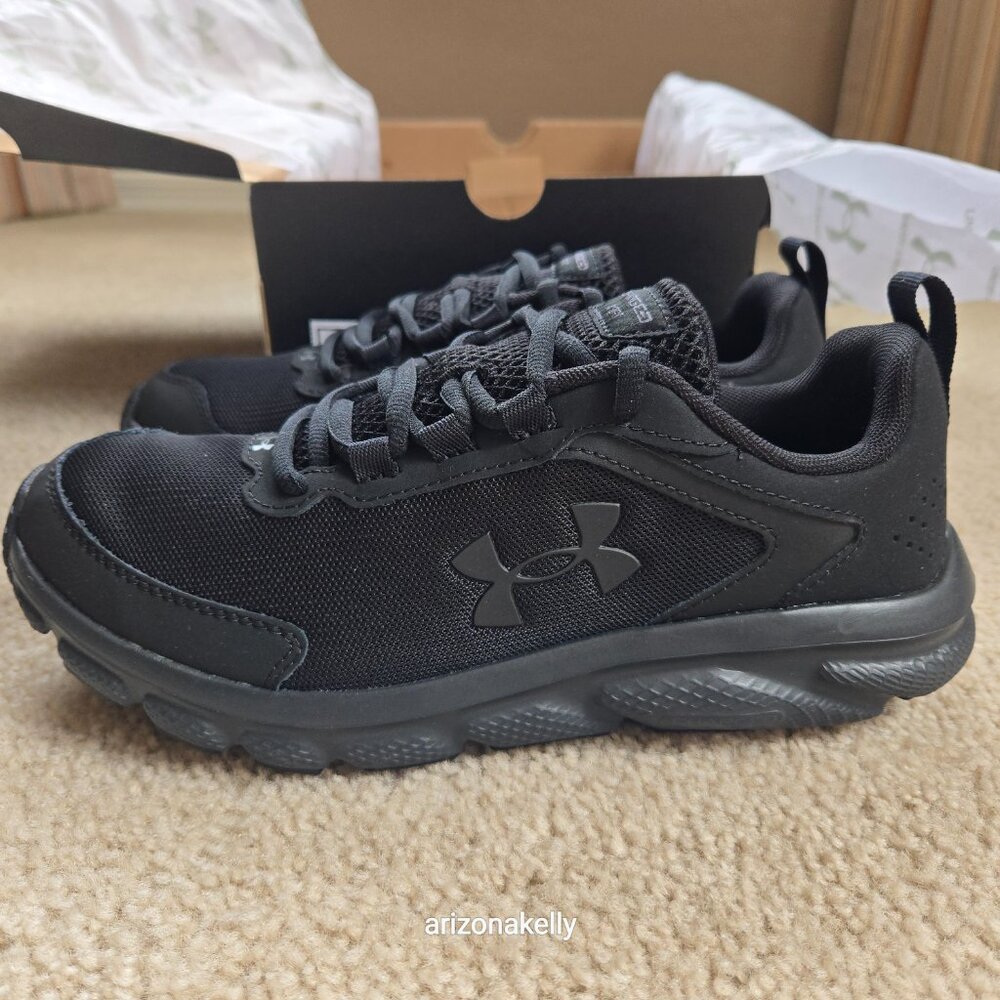 NIB Under Armour Charged Assert 9 Black/Black Sneakers {Size 8} - Picture 4 of 7
